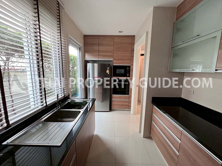 House with Shared Pool in Sukhumvit 